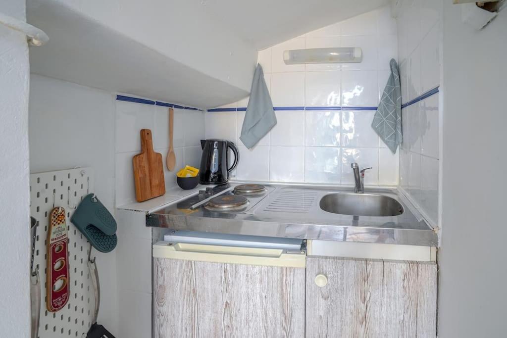 מונפלייה Studio Sous Les Toits Tres Bien Place Et Climatise מראה חיצוני תמונה